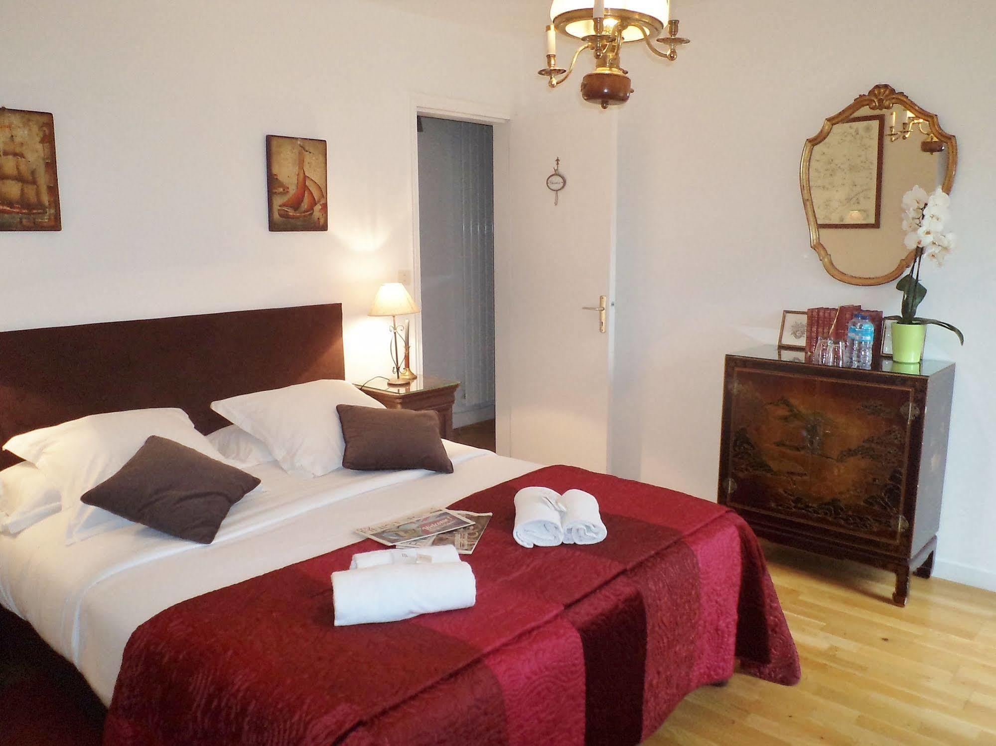 Bed and Breakfast La Ferme De Kerraoul Комбри Экстерьер фото